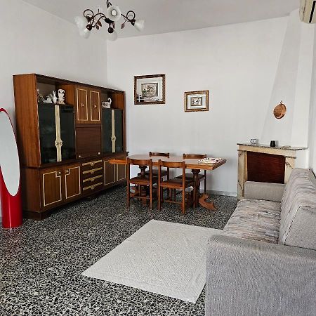 Appartamento A Telti Con Giardino Privato E Posto Auto מראה חיצוני תמונה